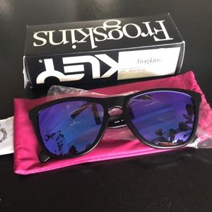 oakley frogskins violet iridium 